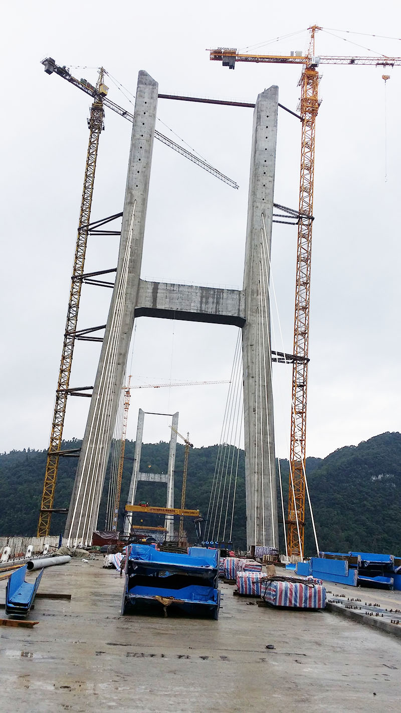 ���̰���